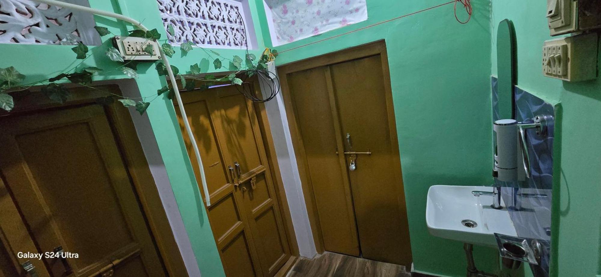 Kashi Dham Apartment *
